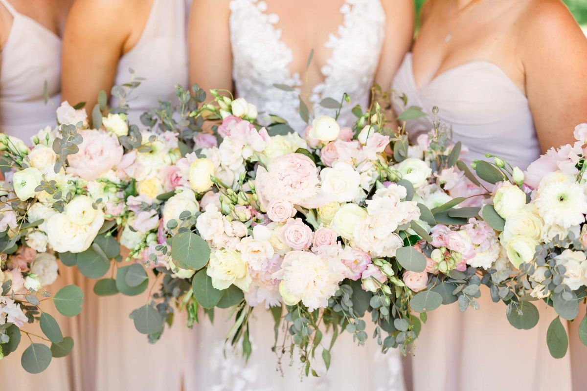 bridal party bouquets 