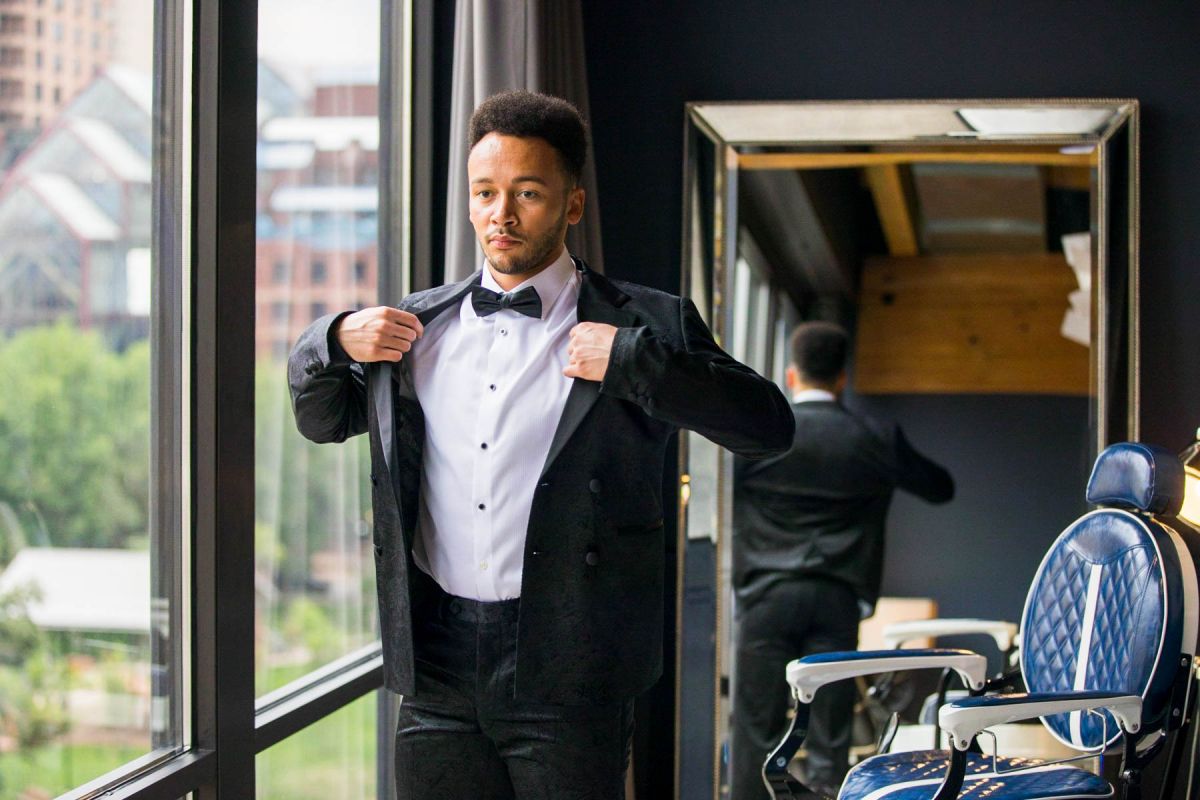 Groom getting ready at A'BULAE